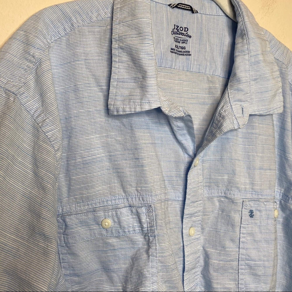 Izod Seersucker Short Sleeve Button Down Shirt